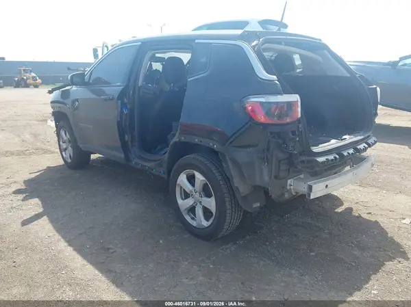 3C4NJDBB9HT628615 — 2017 Jeep Compass, фото 3 с аукциона IAAI, Угон