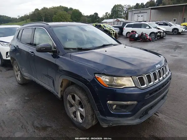 3C4NJDBB4HT692903 — 2017 Jeep Compass, Передняя часть слева (Left Front), фото до ремонта