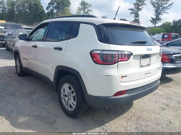 3C4NJCAB0HT659831 — 2017 Jeep Compass, фото 3 с аукциона IAAI 13.10.2026, Естественный износ