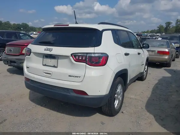 3C4NJCAB0HT659831 — 2017 Jeep Compass, фото 4 с аукциона IAAI 13.10.2026, Естественный износ