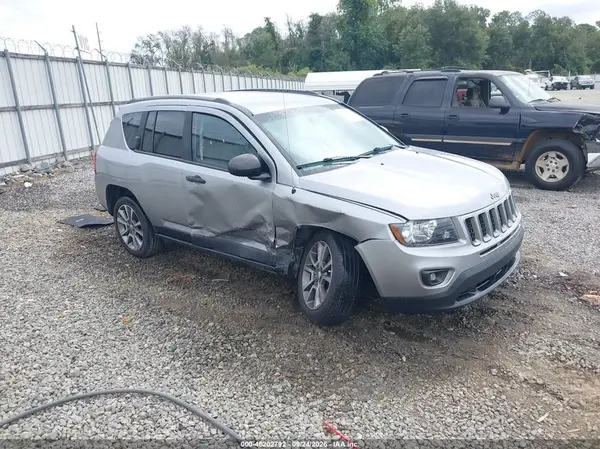 1C4NJCBA4HD173843 — 2017 Jeep Compass, Правый бок (Right Side), фото до ремонта