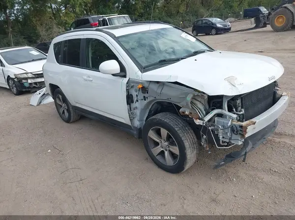 1C4NJDEB4HD129593 — 2017 Jeep Compass, Передняя часть справа (Right Front), фото до ремонта