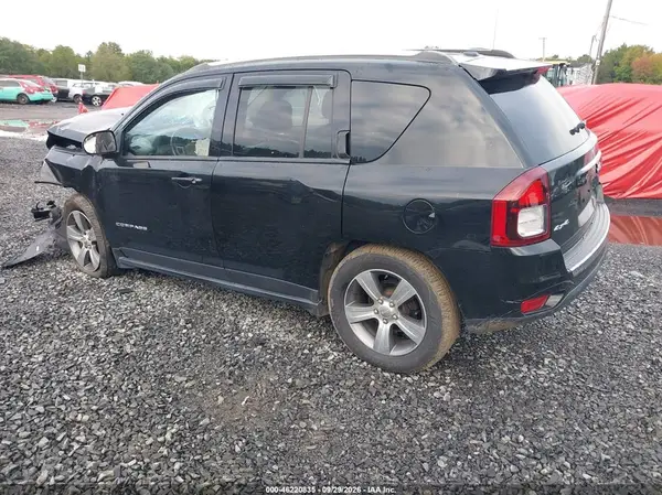 1C4NJDEB4HD100384 — 2017 Jeep Compass, фото 3 с аукциона IAAI 14.10.2026, Передняя часть
