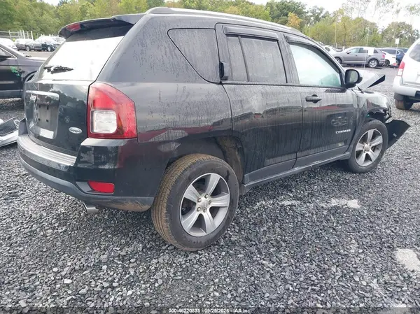1C4NJDEB4HD100384 — 2017 Jeep Compass, фото 4 с аукциона IAAI 14.10.2026, Передняя часть