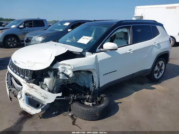 3C4NJDCB9JT354160 — 2018 Jeep Compass, фото 2 с аукциона IAAI 14.10.2026, Передняя часть слева