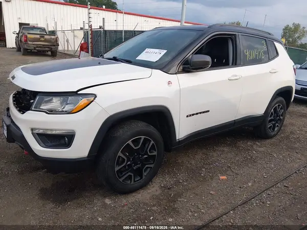 3C4NJDDB2JT501790 — 2018 Jeep Compass, фото 2 с аукциона IAAI 14.10.2026, Передняя часть справа