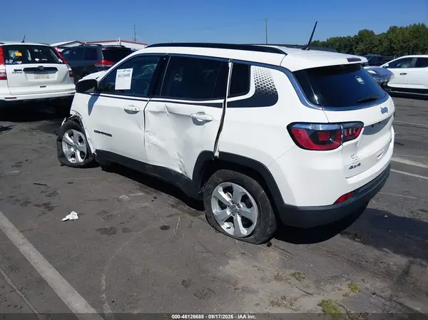 3C4NJDBB8JT455000 — 2018 Jeep Compass, фото 3 с аукциона IAAI 14.10.2026, Передняя часть слева