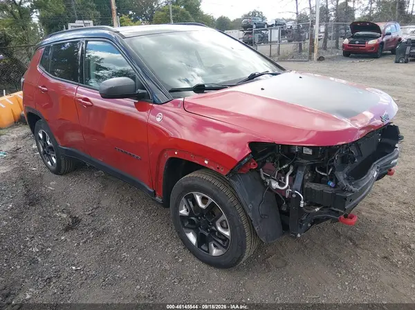 3C4NJDDB0JT130063 — 2018 Jeep Compass, Передняя часть (Front End), фото до ремонта