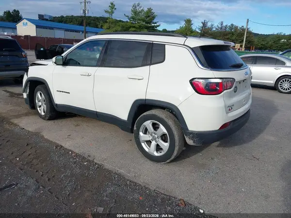 3C4NJDBB1JT436157 — 2018 Jeep Compass, фото 3 с аукциона IAAI 14.10.2026, Передняя часть