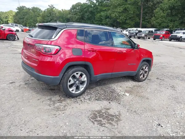 3C4NJCCB3JT319107 — 2018 Jeep Compass, фото 4 с аукциона IAAI, Левый бок