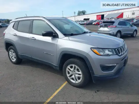 3C4NJDAB7JT392294 — 2018 Jeep Compass, Естественный износ, фото до ремонта