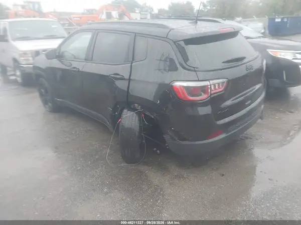 3C4NJDBB4JT298713 — 2018 Jeep Compass, фото 3 с аукциона IAAI, Подвеска