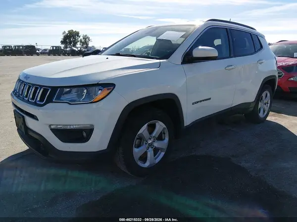 3C4NJCBB0JT502191 — 2018 Jeep Compass, фото 2 с аукциона IAAI, Пресная вода