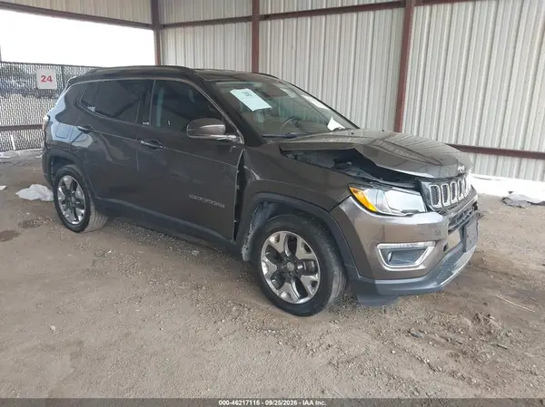 3C4NJCCB0JT462872 — 2018 Jeep Compass, Передняя часть (Front End), фото до ремонта