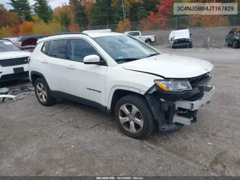 3C4NJDBB4JT167829 — 2018 Jeep Compass, Передняя часть слева, фото до ремонта