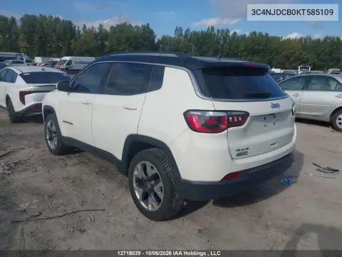 2019 Jeep Compass Limited VIN 3C4NJDCB0KT585109 фото 4