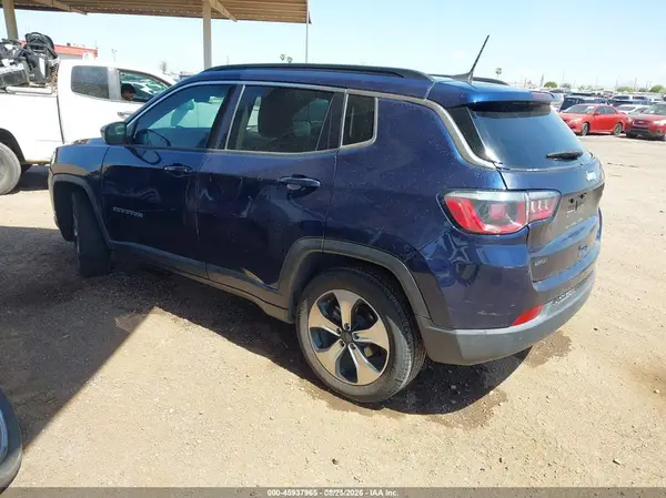 3C4NJCBB1KT700022 — 2019 Jeep Compass, фото 3 с аукциона IAAI 06.10.2026, Естественный износ