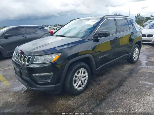 3C4NJCAB2KT726730 — 2019 Jeep Compass, фото 2 с аукциона IAAI 01.10.2026, Правый бок