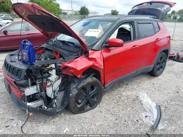 3C4NJCBB0KT789016 — 2019 Jeep Compass, фото 2 с аукциона IAAI, Повреждения со всех сторон