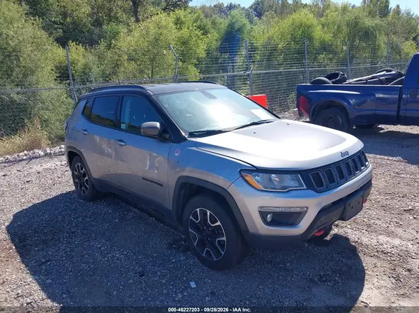 3C4NJDDBXKT728582 — 2019 Jeep Compass, Задняя часть слева (Left Rear), фото до ремонта