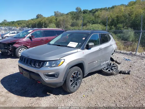 3C4NJDDBXKT728582 — 2019 Jeep Compass, фото 2 с аукциона IAAI, Задняя часть слева