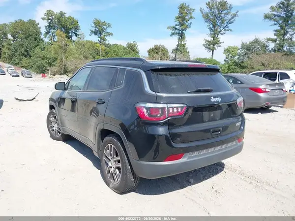2019 JEEP COMPASS VIN 3C4NJCBB7KT679452 фото 3