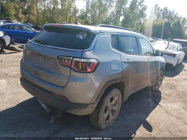 3C4NJDBB2KT645313 — 2019 Jeep Compass, фото 4 с аукциона IAAI, Передняя часть