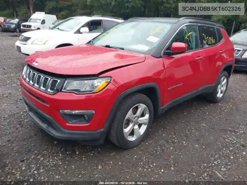 2019 Jeep Compass Latitude 4X4 VIN 3C4NJDBB5KT602326 фото 2