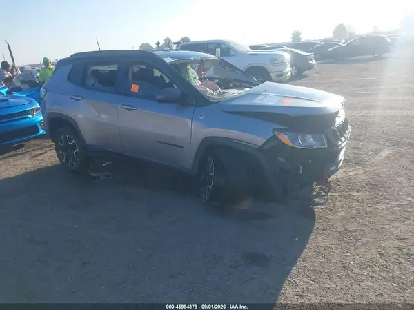 3C4NJDDB2LT171846 Jeep Compass 2020 — повреждение Передняя часть, фото до ремонта