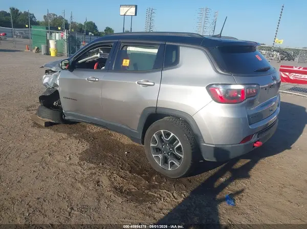 3C4NJDDB2LT171846 — 2020 Jeep Compass, фото 3 с аукциона IAAI 14.10.2026, Передняя часть