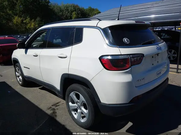 3C4NJDBB6LT229167 — 2020 Jeep Compass, фото 3 с аукциона IAAI, Подтопление