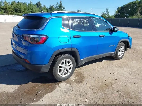 3C4NJCAB3LT256824 — 2020 Jeep Compass, фото 4 с аукциона IAAI, Передняя часть