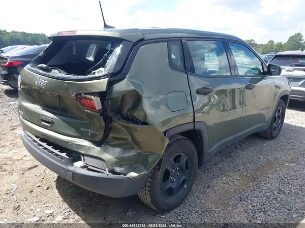 3C4NJCAB1MT523038 — 2021 Jeep Compass, фото 4 с аукциона IAAI 13.10.2026, Задняя часть