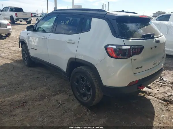 3C4NJDDN7PT523237 — 2023 Jeep Compass, фото 3 с аукциона IAAI, Передняя часть справа