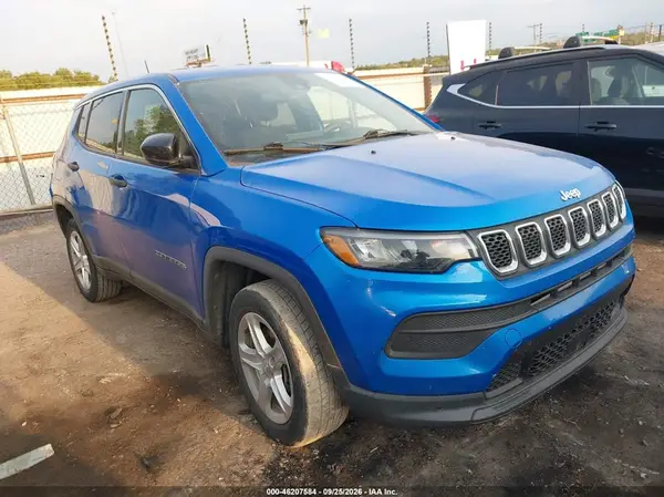 3C4NJDAN8PT516043 — 2023 Jeep Compass, Задняя часть (Rear), фото до ремонта