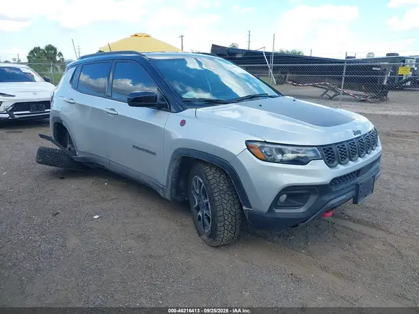 3C4NJDDN1RT145130 — 2024 Jeep Compass, Правый бок (Right Side), фото до ремонта