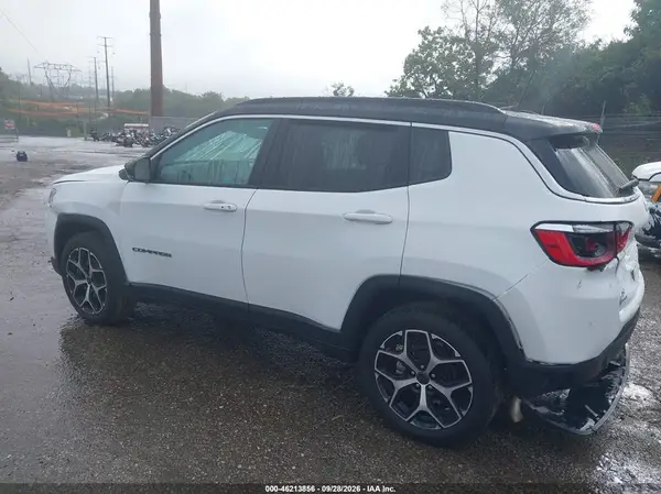 3C4NJDCN0ST523932 — 2025 Jeep Compass, фото 3 с аукциона IAAI, Задняя часть