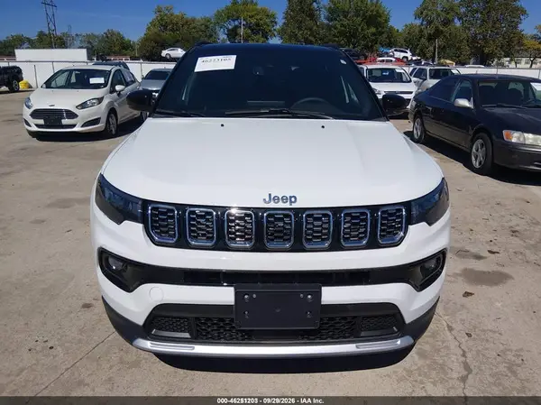 3C4NJDCN7ST518677 — 2025 Jeep Compass, фото 4 с аукциона IAAI, Естественный износ