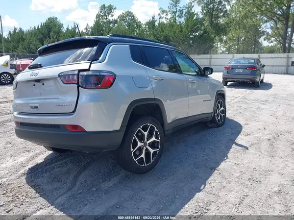 3C4NJDCN6TT220770 — 2026 Jeep Compass, фото 4 с аукциона IAAI 30.09.2026, Передняя часть слева