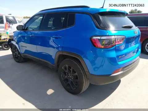 2026 Jeep Compass Latitude Altitude VIN 3C4NJDBN1TT242063 фото 4