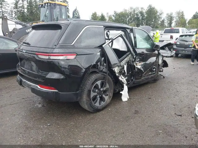 1C4RJYB60R8516507 — 2024 Jeep Grand Cherokee 4XE, фото 4 с аукциона IAAI 14.10.2026, Передняя часть