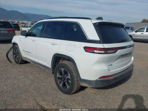 2024 Jeep Grand Cherokee 4xe VIN 1C4RJYB60R8566873 фото 3