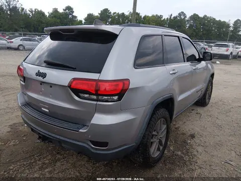 2017 Jeep Grand Cherokee 75th Anniversary Edition VIN 1C4RJFAG5HC688588 фото 4
