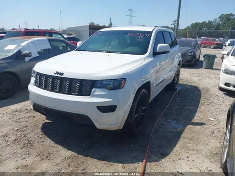2018 Jeep Grand Cherokee Altitude 4x2 VIN 1C4RJEAG7JC442920 фото 2