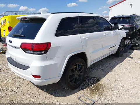 2020 Jeep Grand Cherokee Altitude 4x2 VIN 1C4RJEAG8LC440063 фото 4