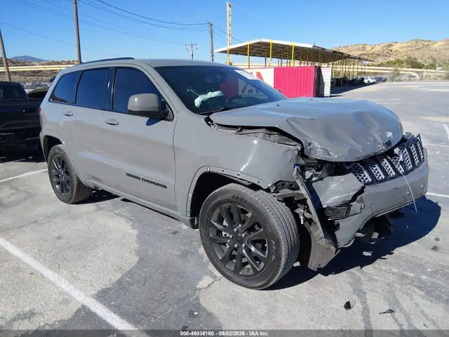 1C4RJEAG0LC329023 — 2020 Jeep Grand Cherokee Altitude 4X2, Передняя часть справа (Right Front), фото до ремонта