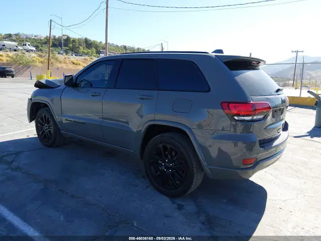 1C4RJEAG0LC329023 — 2020 Jeep Grand Cherokee Altitude 4X2, фото 3 с аукциона IAAI 30.09.2026, Передняя часть справа