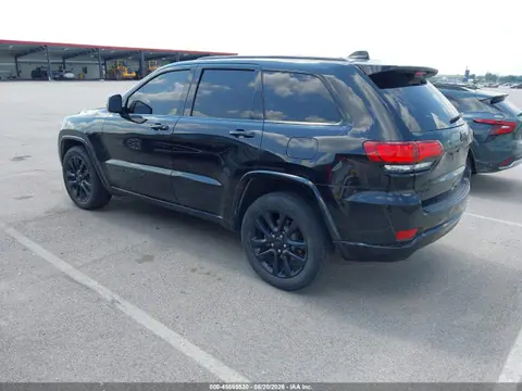 2018 Jeep Grand Cherokee Altitude 4x4 VIN 1C4RJFAG1JC151979 фото 3