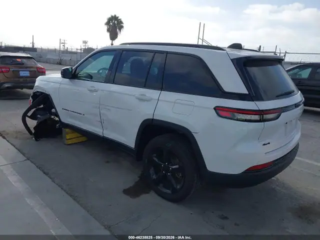 1C4RJHAG7RC706179 — 2024 Jeep Grand Cherokee Altitude X 4X4, фото 3 с аукциона IAAI 14.10.2026, Левый бок