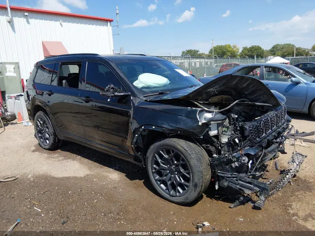 2023 Jeep Grand Cherokee L Summit 4x4 VIN 1C4RJKEG4P8855480 фото 1